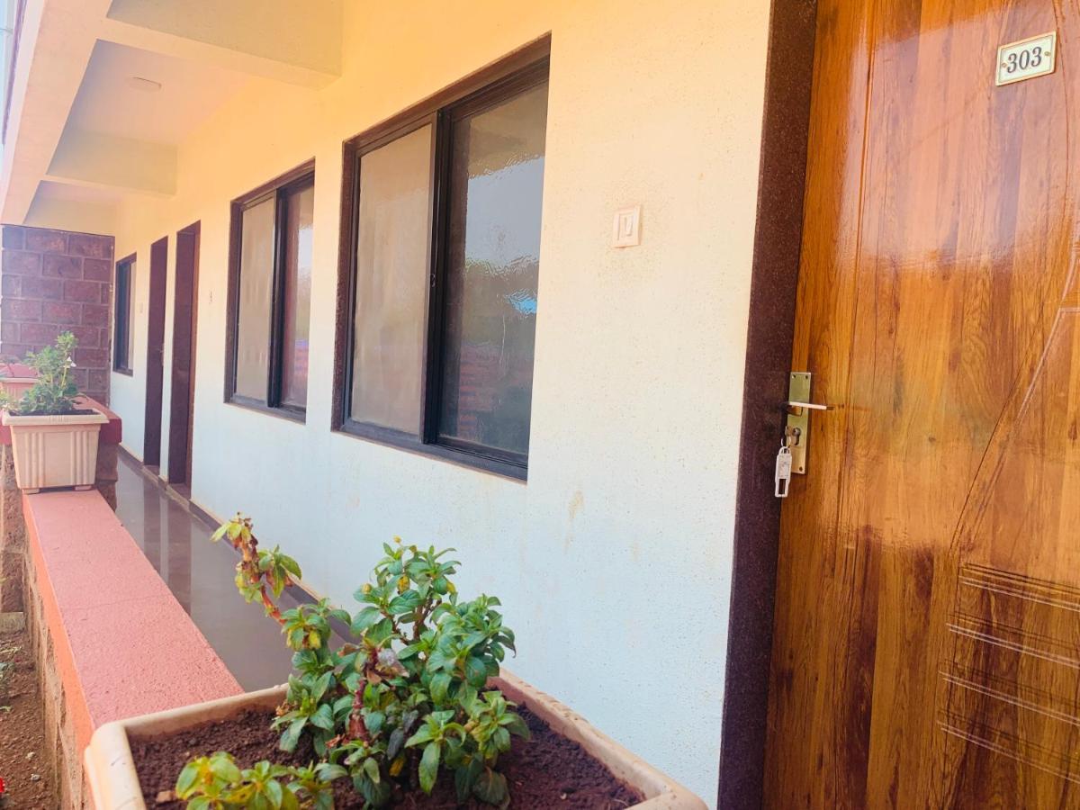 Stay Classy Mahabaleshwar Exterior photo